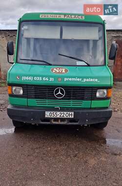 Mercedes-Benz T2 1993