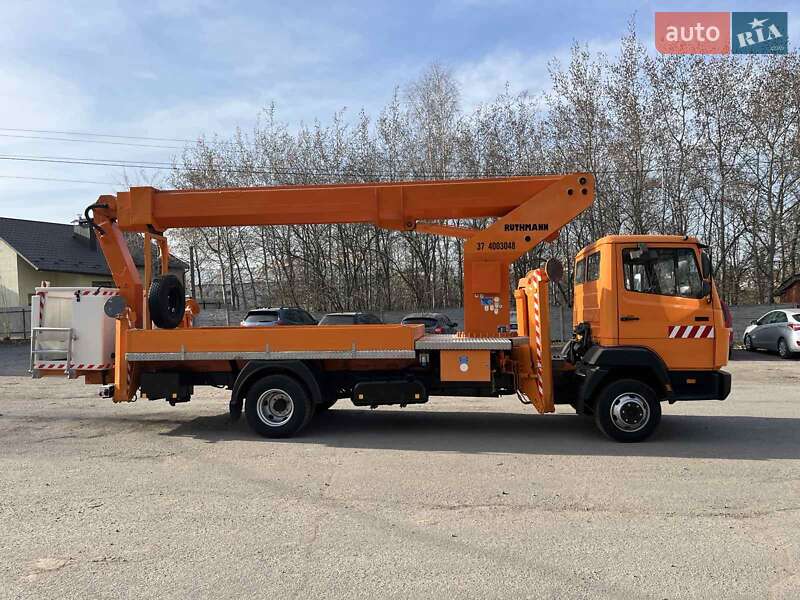 Автовышка Mercedes-Benz T2