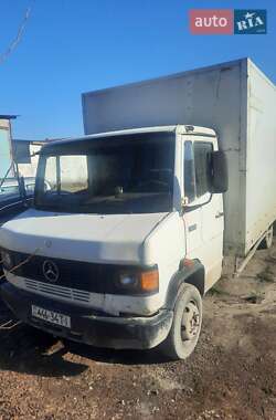 Mercedes-Benz T2  1995