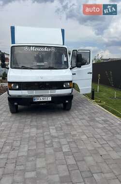 Mercedes-Benz T2  1990