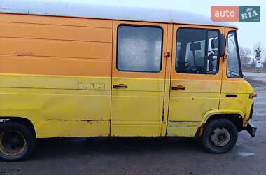 Mercedes-Benz T2  1988