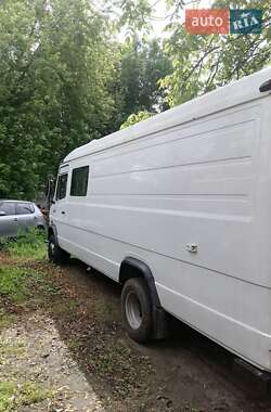 Mercedes-Benz T2  1992