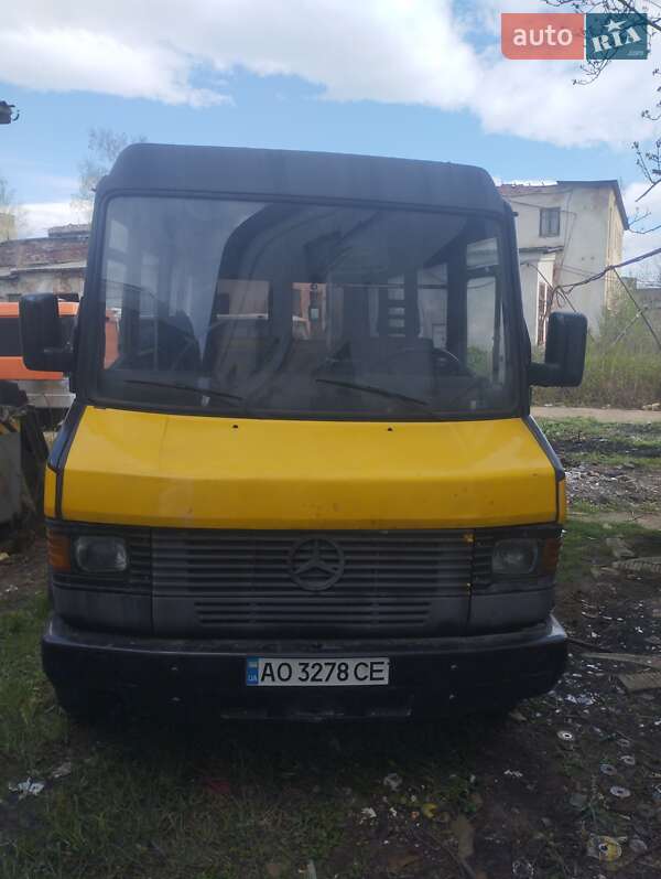 Грузопассажирский фургон Mercedes-Benz T2