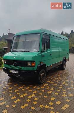 Mercedes-Benz T2  1993