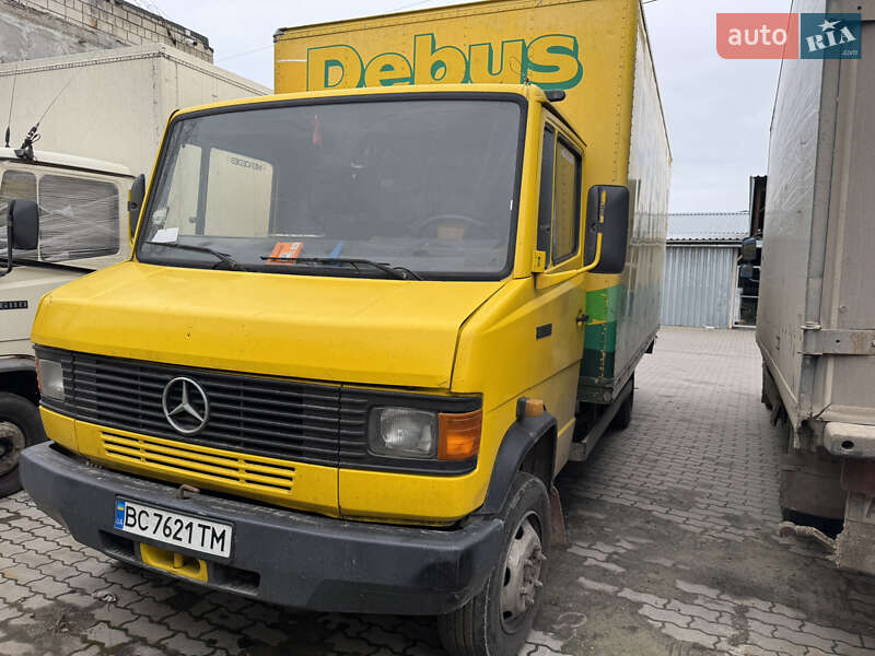 Грузовой фургон Mercedes-Benz T2