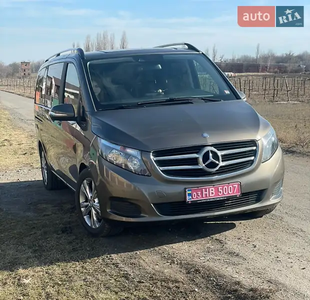 Mercedes-Benz V-Class 2016