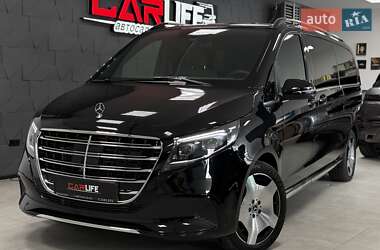 Mercedes-Benz V-Class 2025