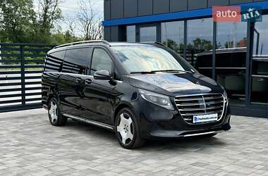 Mercedes-Benz V-Class  2025