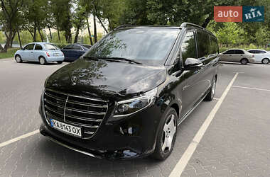 Mercedes-Benz V-Class  2025