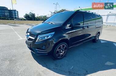 Mercedes-Benz V-Class  2017
