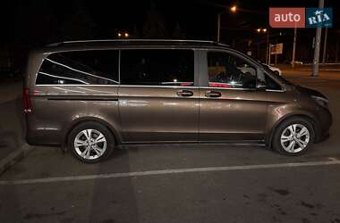 Mercedes-Benz V-Class 2015