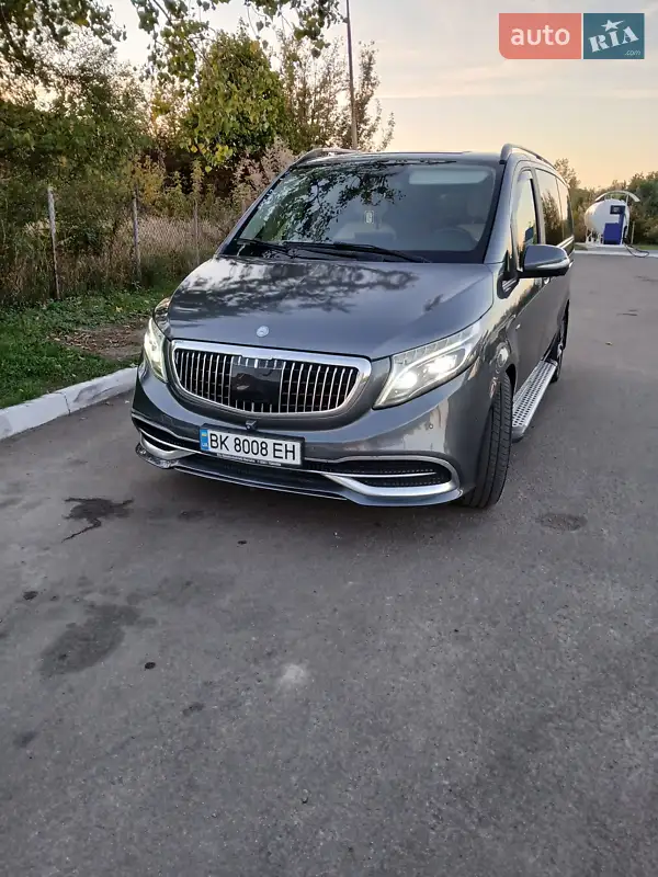 Mercedes-Benz V-Class