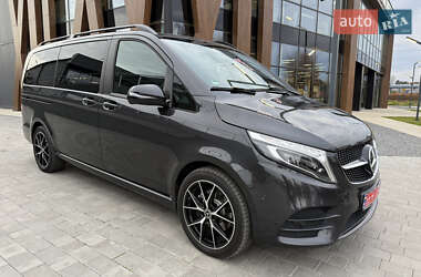 Mercedes-Benz V-Class  2021