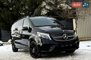 Mercedes-Benz V-Class  2022