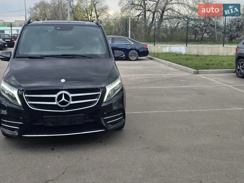 Mercedes-Benz V-Class 2016