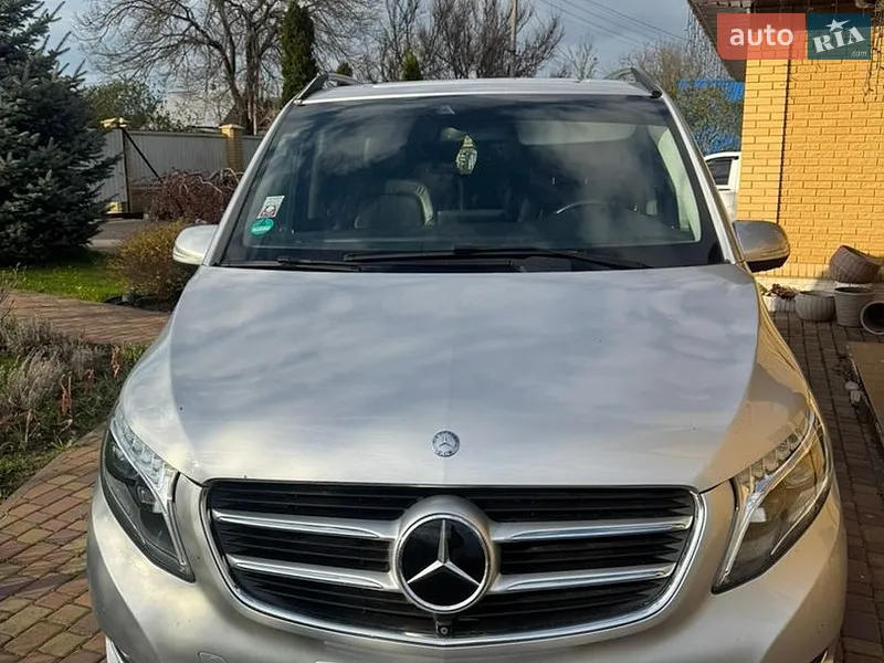 Mercedes-Benz V-Class