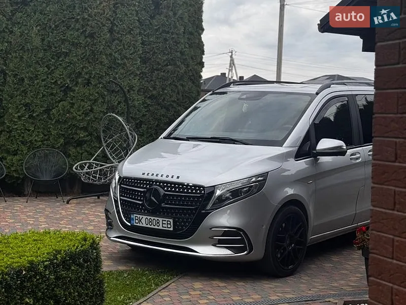 Mercedes-Benz V-Class 2016
