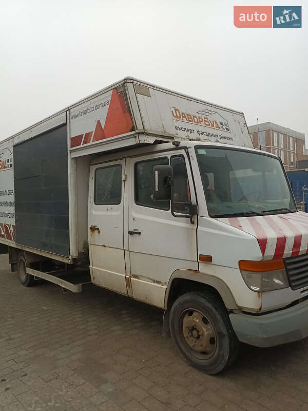 Грузопассажирский фургон Mercedes-Benz Vario