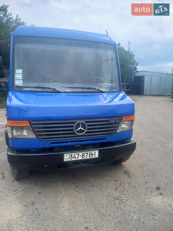 Грузопассажирский фургон Mercedes-Benz Vario