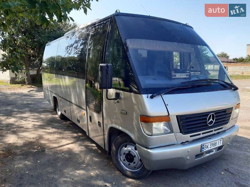Міський автобус Mercedes-Benz Vario