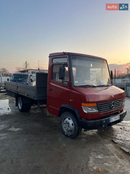 Кран-маніпулятор Mercedes-Benz Vario