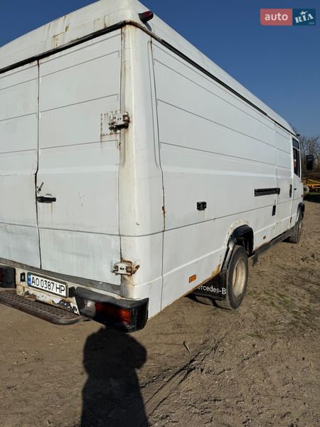 Грузовой фургон Mercedes-Benz Vario