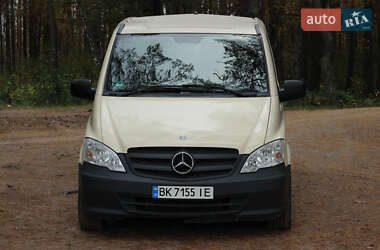 Mercedes-Benz Viano  2011