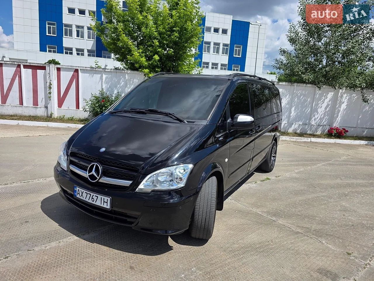 2011 Mercedes-Benz Viano - мініатюра 2