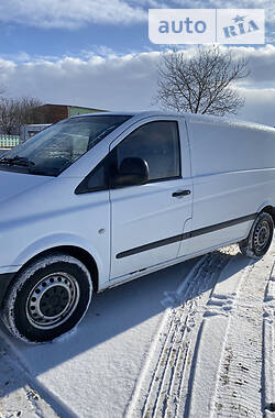 Mercedes-Benz Vito  2005