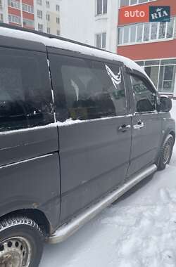 Mercedes-Benz Vito  2005