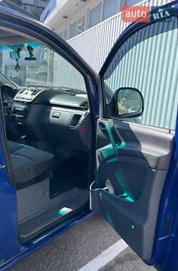 Mercedes-Benz Vito  2005