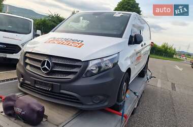 Mercedes-Benz Vito  2021
