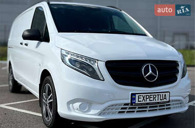 Mercedes-Benz Vito  2021