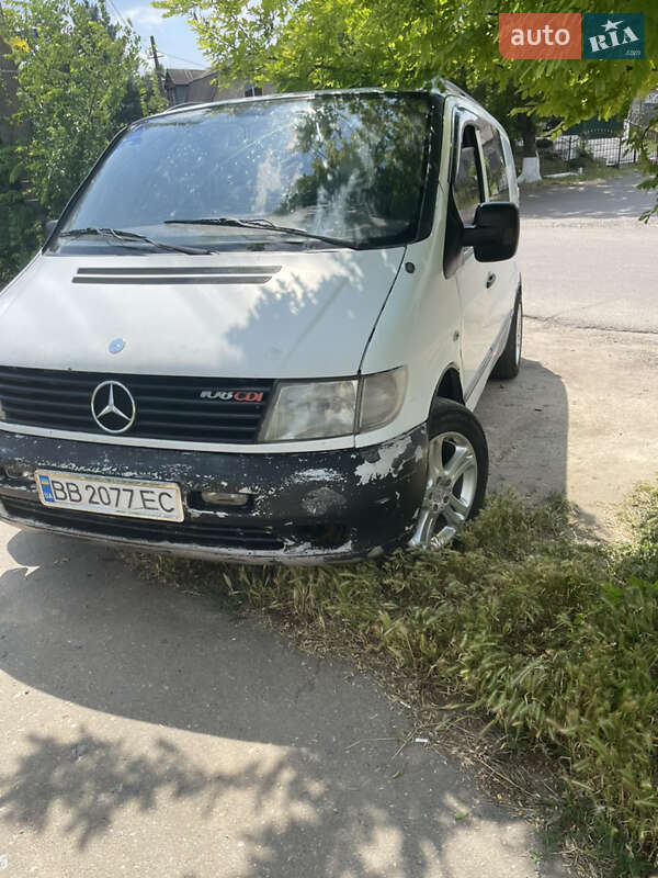 Автобуси Mercedes-Benz Vito