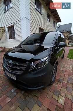 Mercedes-Benz Vito  2015