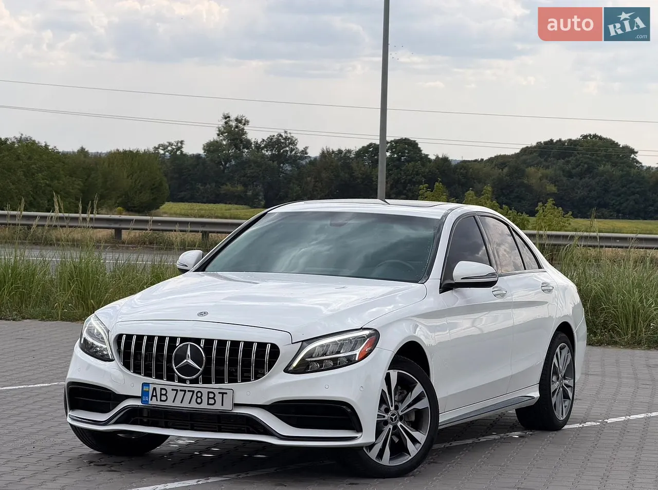 2021 Mercedes-Benz C-klasse - фото 1