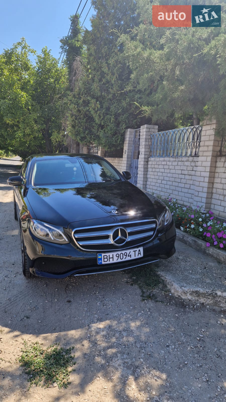 2017 Mercedes-Benz E-klasse - фото 1