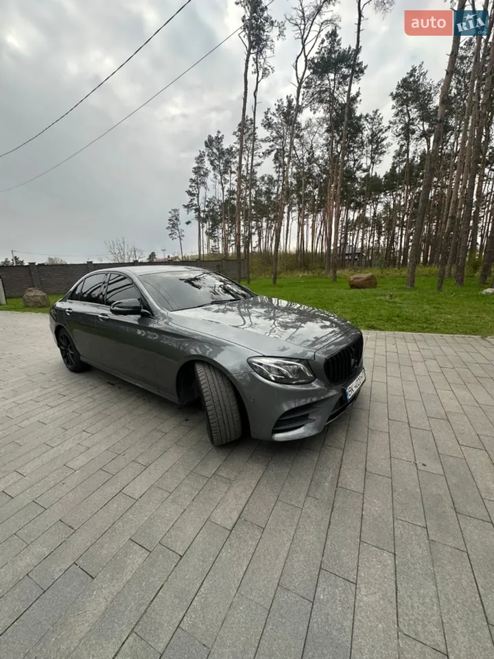 2020 Mercedes-Benz E-klasse - фото 1