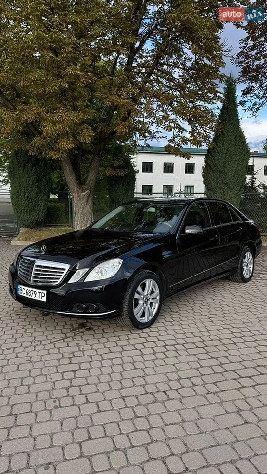 2011 Mercedes-Benz E-klasse - фото 1