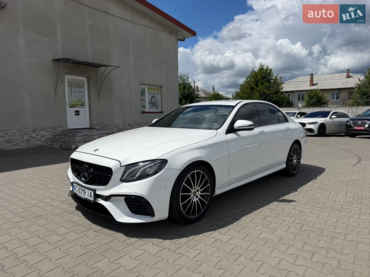 2017 Mercedes-Benz E-klasse - фото 1