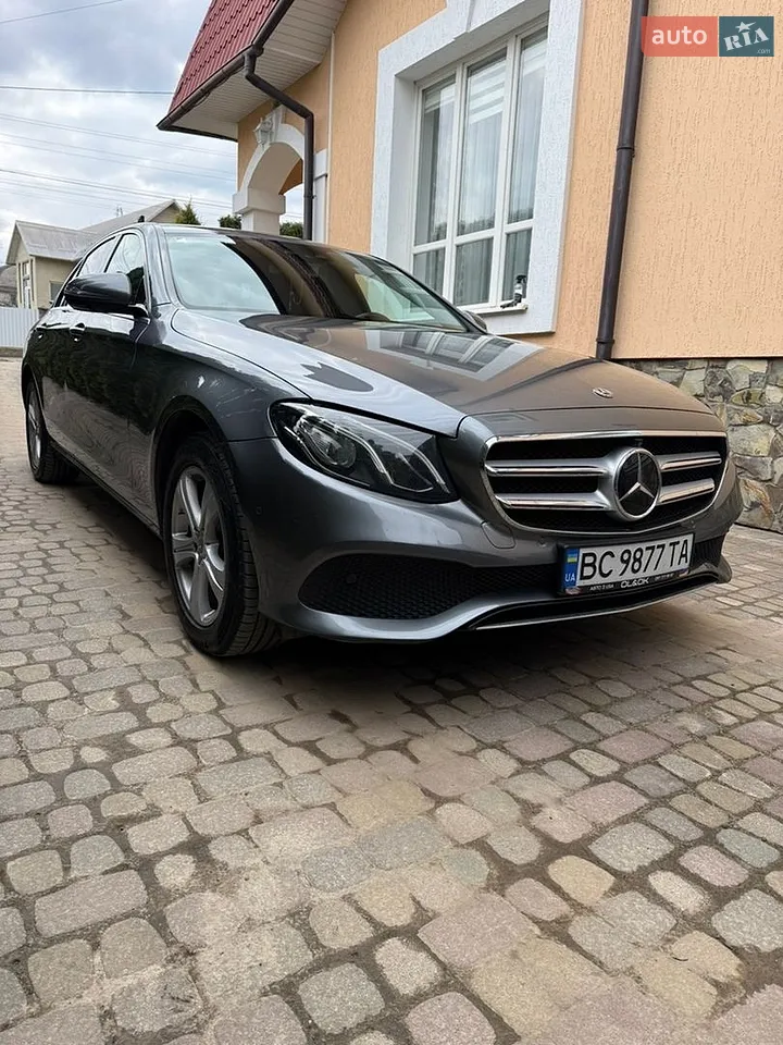 2017 Mercedes-Benz E-klasse - фото 1