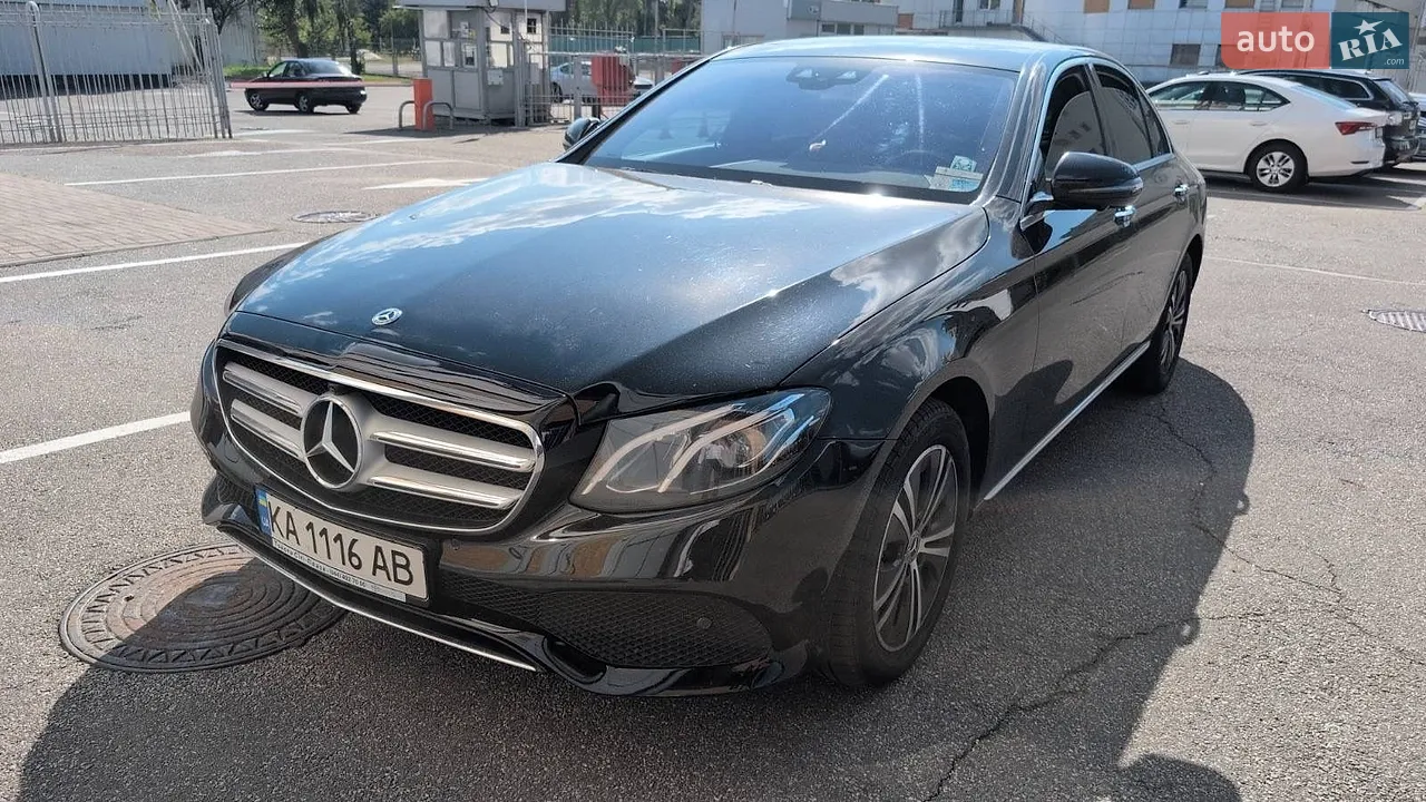2019 Mercedes-Benz E-klasse - фото 1