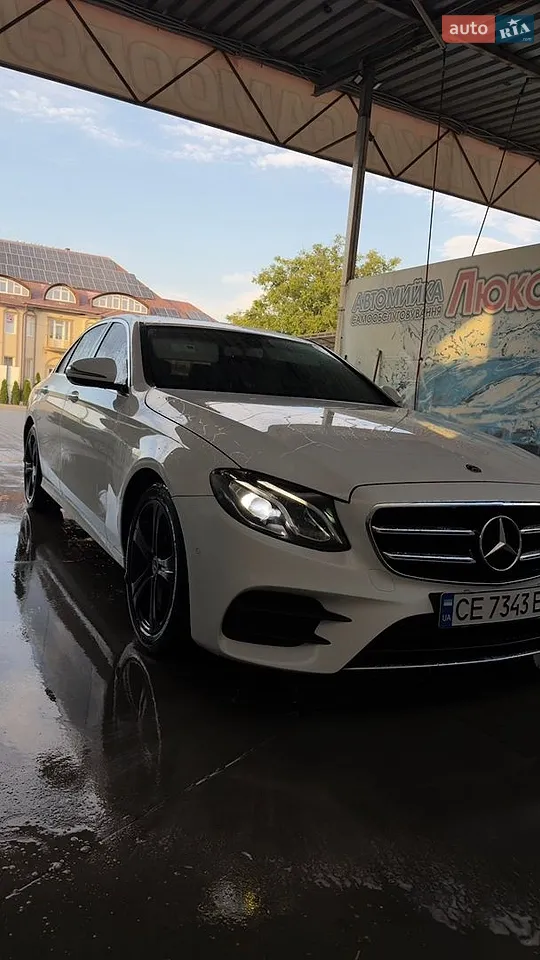 2017 Mercedes-Benz E-klasse - фото 1