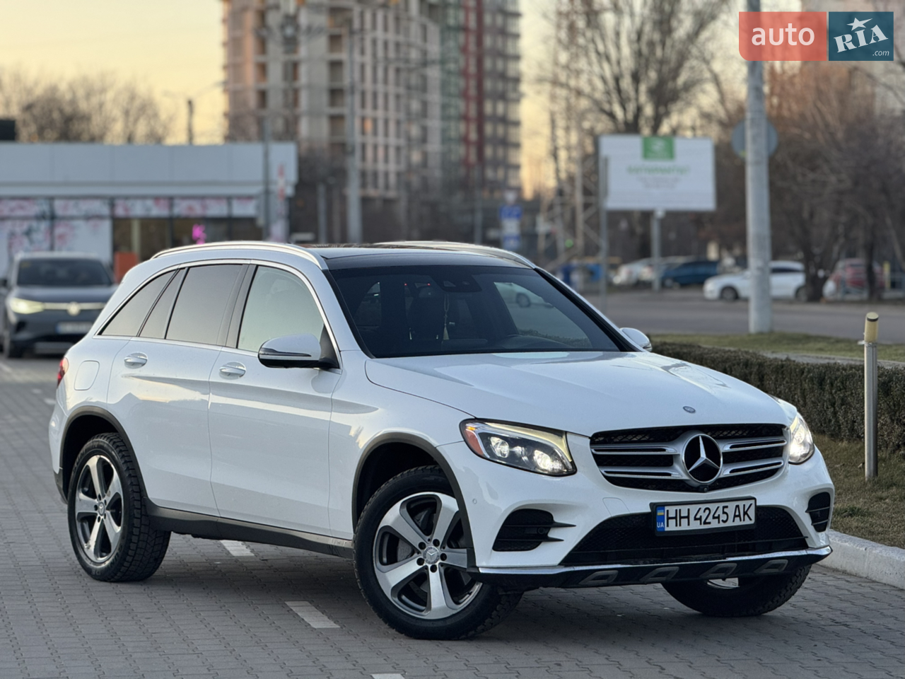 2016 Mercedes-Benz GLC - фото 1