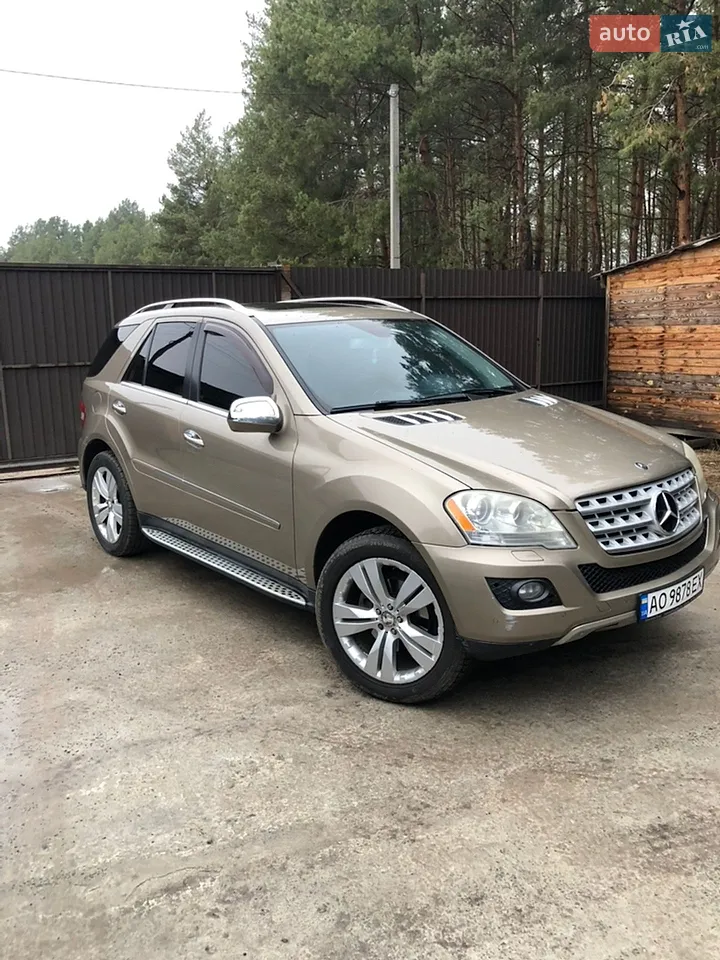 2010 Mercedes-Benz M-klasse - фото 1
