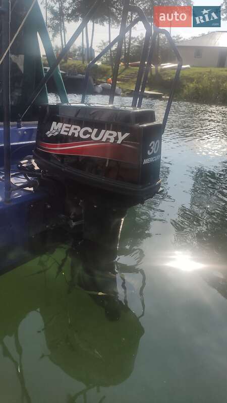 Човен Mercury 30E