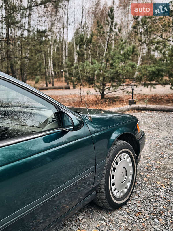 Седан Mercury Sable 1994 в Киеве
