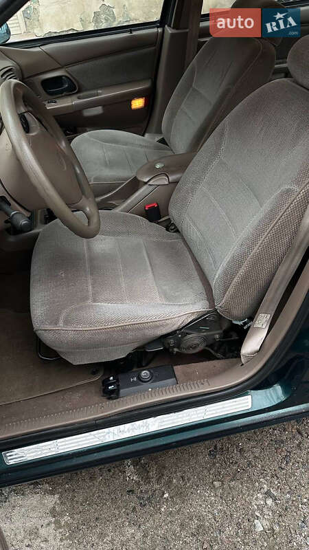 Седан Mercury Sable 1994 в Киеве