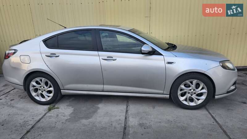 Фастбэк MG 6 2013 в Киеве фото Фастбэк MG 6 2013 в Киеве