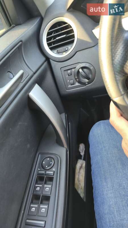 Фастбэк MG 6 2013 в Киеве фото 7 Фастбэк MG 6 2013 в Киеве
